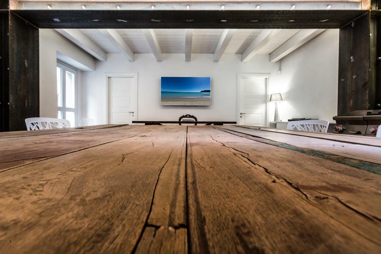 Cagliari Marina Harbour Guest House & Lounge ภายนอก รูปภาพ